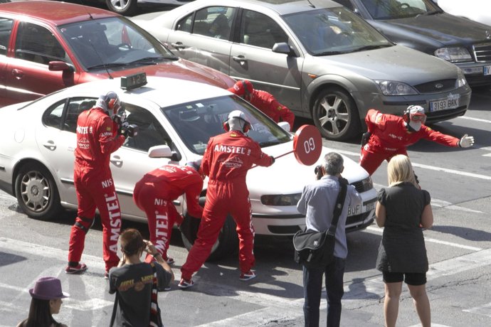 Para De Boxes De Amstel En Las Calles De Valencia
