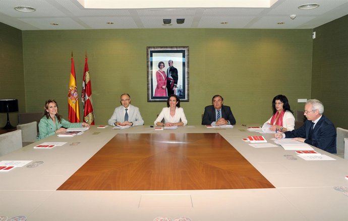 Reunión De La Mesa De Las Cortes