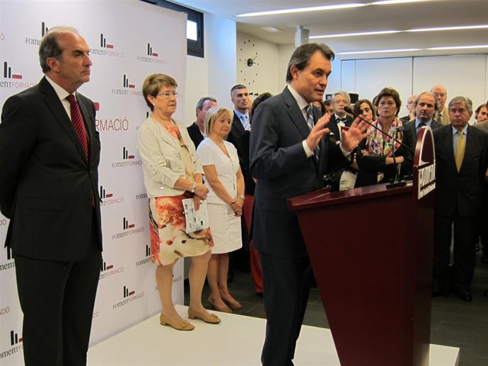 El Pte De La Generalitat, A.Mas, Y El De Fomento Del Trabajo, J.Gay De Montellà