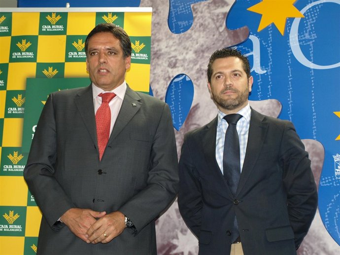 Agustín Pérez Y Julio López        
