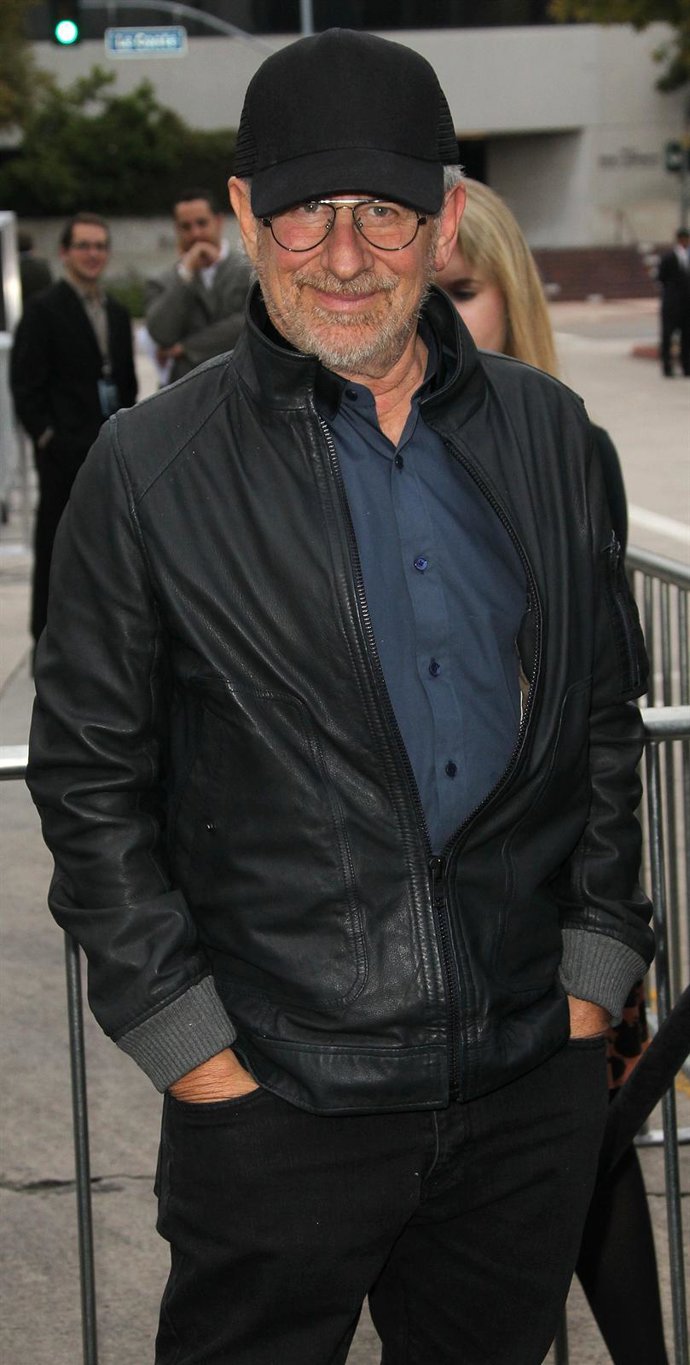 Steven Spielberg  Con Gorra