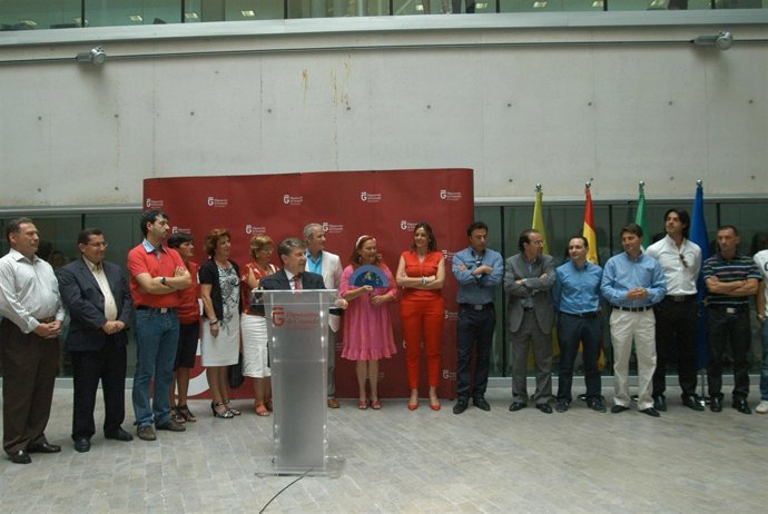 El Granada FC Durante Su Visita A La Diputación