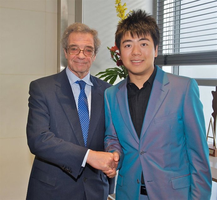 César Alierta Y Lang Lang 