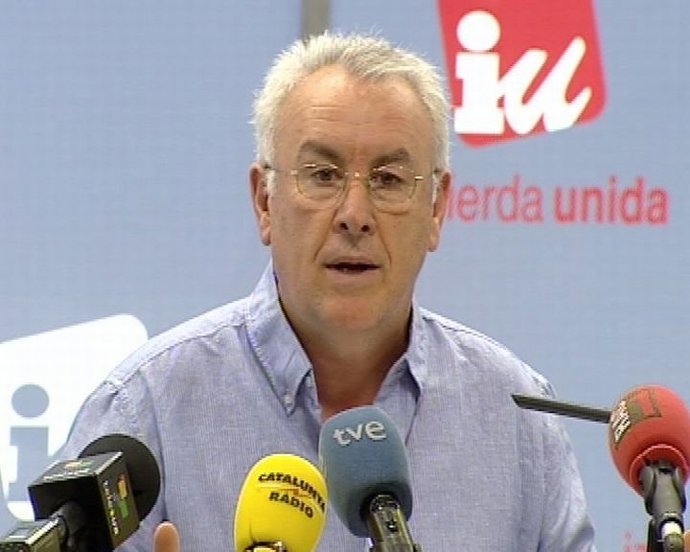 Cayo Lara descarta dimitir 