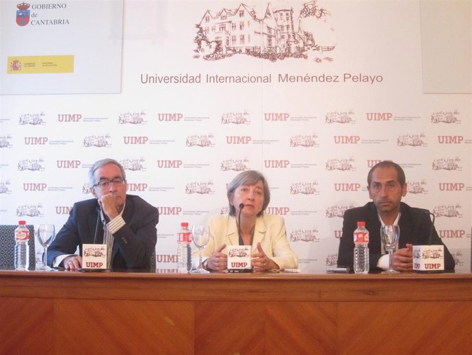 Un Momento De La Rueda De Prensa