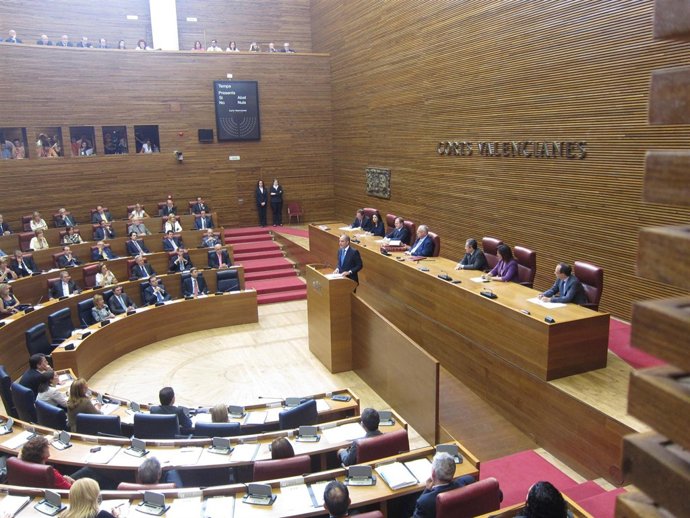 Francisco Camps En La Toma De Posesión En Las Corts