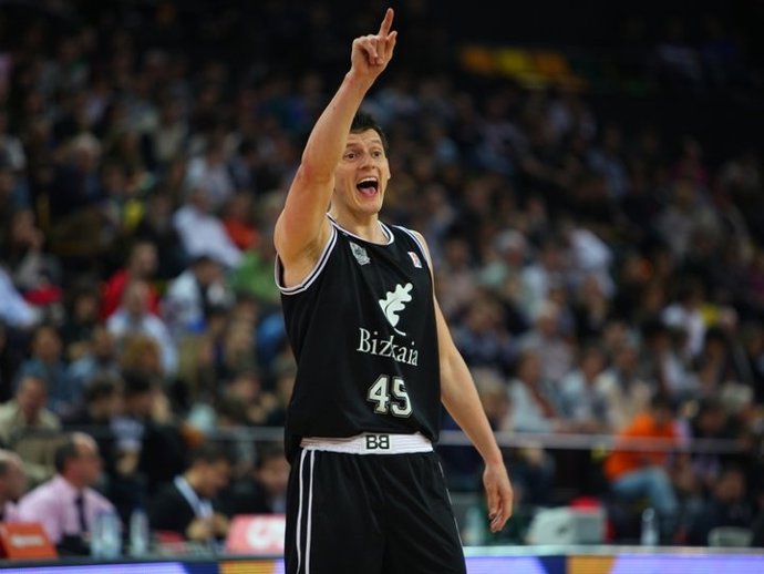 Blums Seguirá Una Temporada Más Como 'Hombre De Negro'