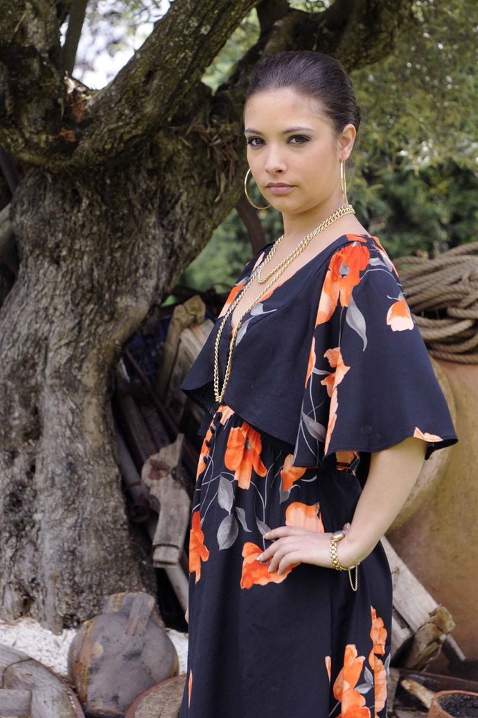 La Actriz Yohana Cobo En La Serie 'Carmina'