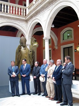 Inauguración De Una Exposición Sobre El Monumento A Juan Pablo II
