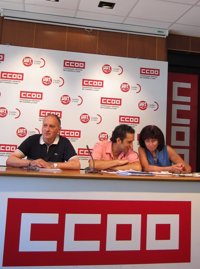 UGT y CC.OO. de CyL creen que no es el momento de una huelga general sino de negociar a través del diálogo social
