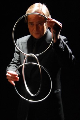 'Bye Bye', Espectáculo De Magia Dirigido Por Bonnín