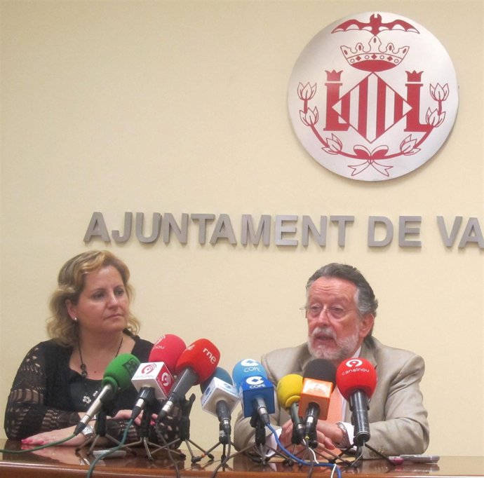 Maria Ángeles Ramón Llin Y Alfonso Grau