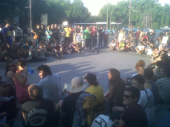 'Indignados' En Neptuno