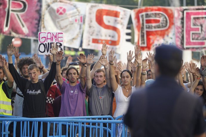 Los Indignados, En El Congreso De Los Diputados