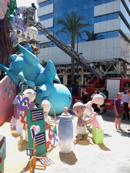 Remate Caído De La Hoguera Del Mercado Central