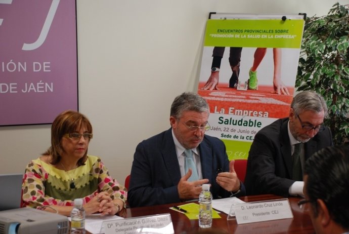 Purificación Galvez Y Leonardo Cruz En Las Jornadas Sobre Prácticas Saludables.