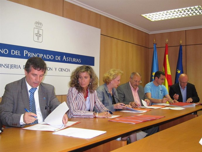 Herminio Sastre Suscribe Contratos-Programa Con Centros Públicos