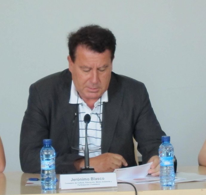 El Consejero De Cultura Del Ayuntamiento De Zaragoza, Jerónimo Blasco
