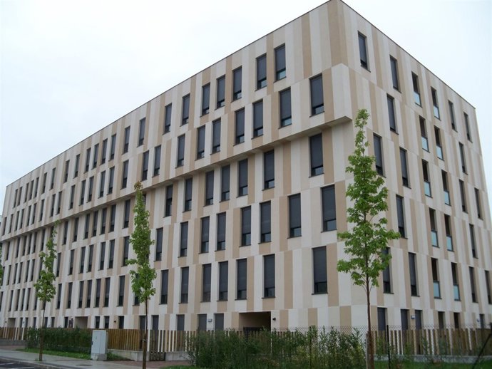 Edificio De VPO En Régimen De Alquiler Con Opción A Compara Del Primero De Mayo