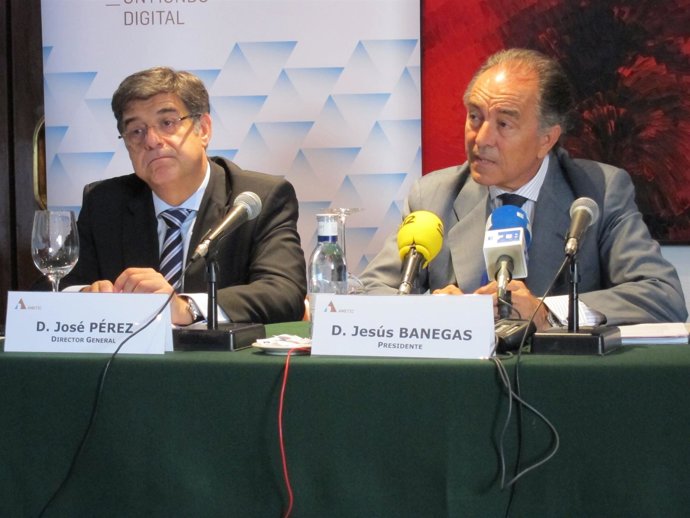 José Pérez Y Jesús Banegas, Director Y Presidente De Ametic