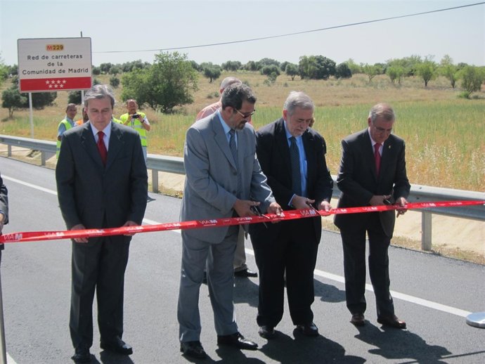 Corte De Cinta De La Nueva M-229