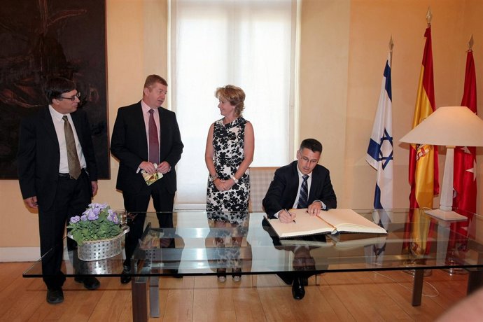 Fotografías: Aguirre Recibió La Visita Oficial Del Ministro De Educación De Isra