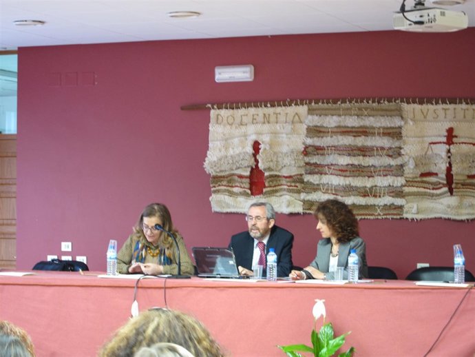 El Director General Del INSS, En El Centro