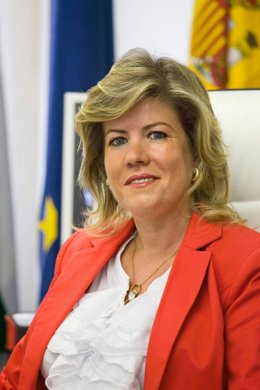 La Defensora Del Pueblo, María Bueyo Díez Jalón