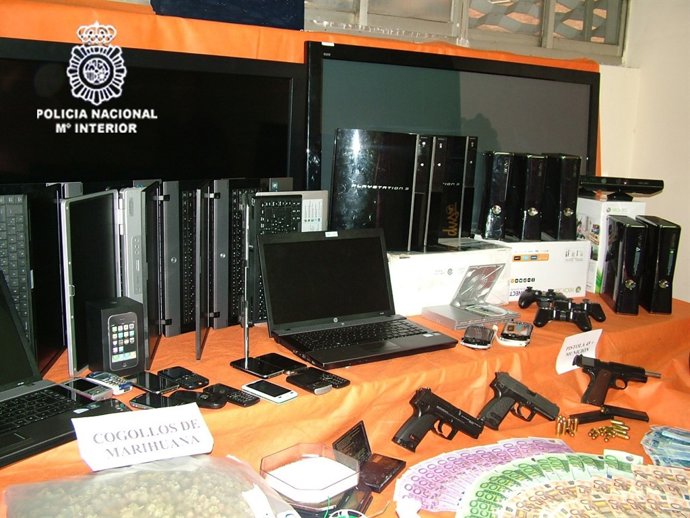 Material Incautado En La Operación