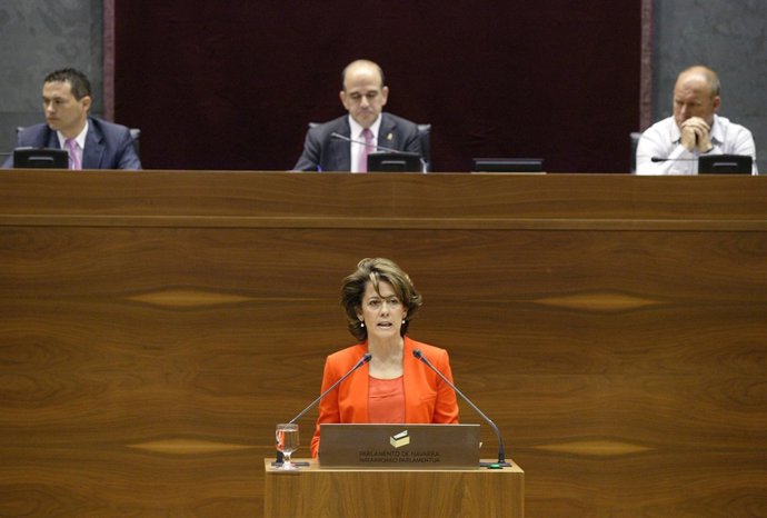 Yolanda Barcina, En El Pleno De Investidura.