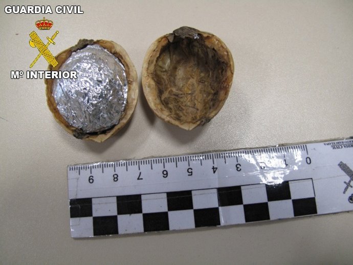Cocaína Oculta En Nueces