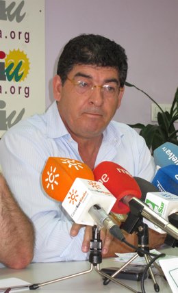 El Coordinador General De IULV-CA, Diego Valderas. 