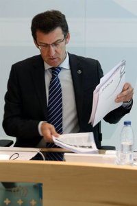 Feijóo recuerda a Blanco que el AVE Santiago-Ourense se licitó hace ocho años y mantiene sus dudas sobre 2015