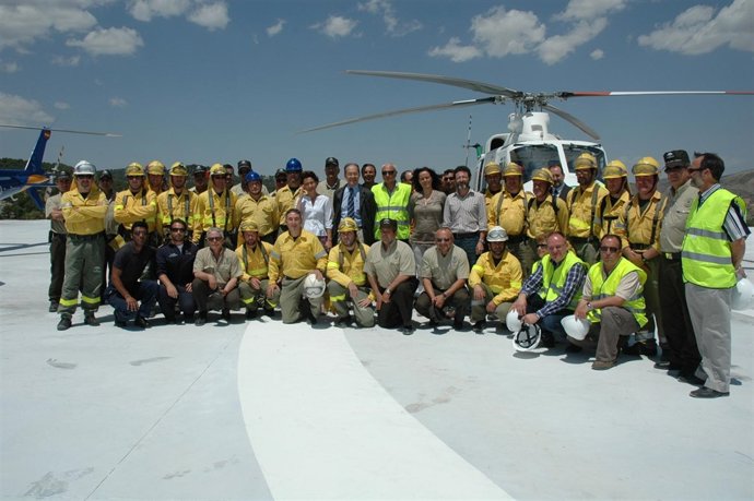 El Consejero De Medio Ambiente, José Juan Díaz Trillo, Visita Un CEDEFO 