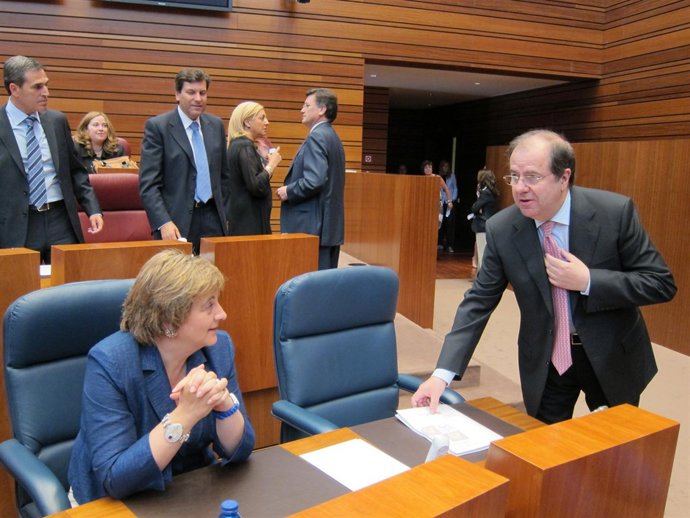 Herrera Y Ruiz, Durante La Sesión De Investidura.