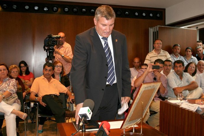 El Independiente Juan Polo, Nuevo Alcalde De Cartaya, En Su Toma De Posesión.