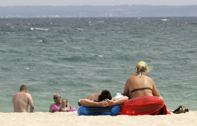 Día De Sol En La Playa