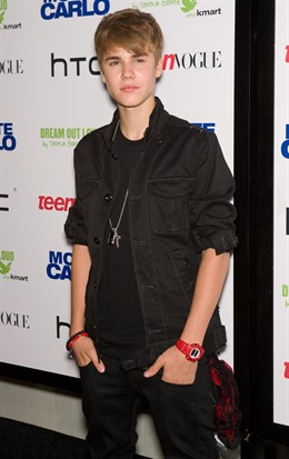 El Cantante Justin Bieber Posando En Un Photocall