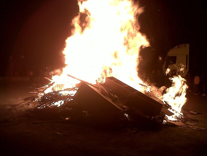 Foto Cacharela, Hoguera, San Juan, Galicia