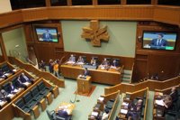 Patxi López no permitirá expresiones de respaldo al terrorismo