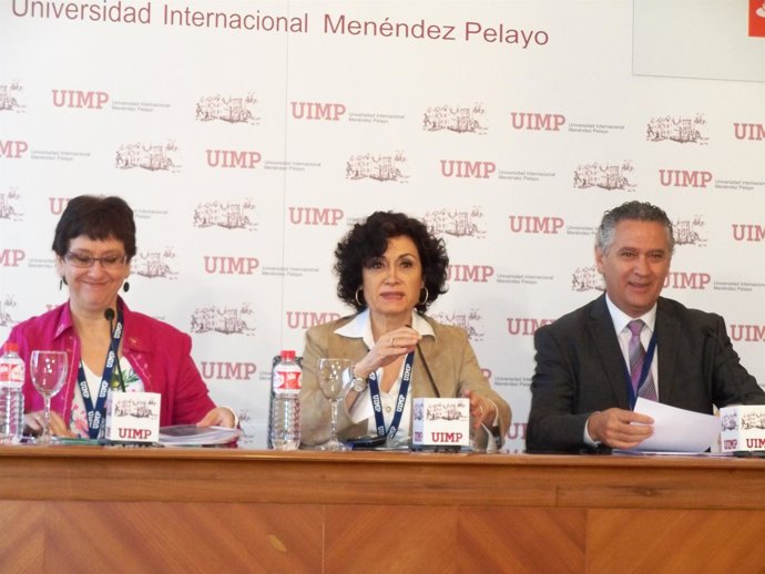 Un Momento De La Rueda De Prensa