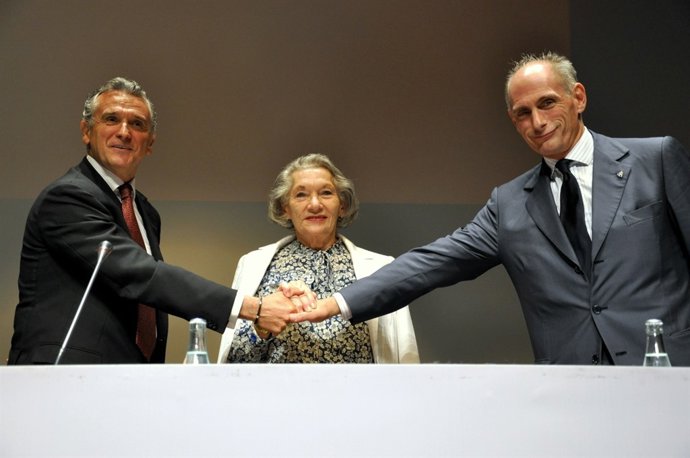 Plata, Christine Ruiz-Picasso Y Bernard Ruiz-Picasso 