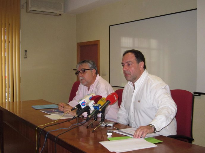 Los Directores Del Estudio, Ismael Crespo Y Juan José García Escribano