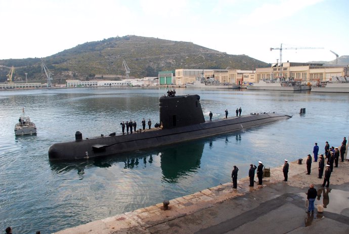 El Submarino español "Tramontana", modelo S-74