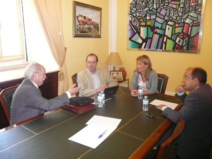 NOTA DE PRENSA Y FOTOGRAFÍA