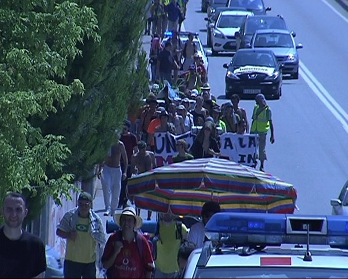 'Indignados' Marchando Hacia Madrid