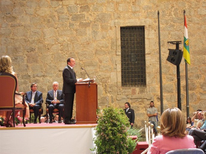 Pedro Sanz Toma Posesión Como Presidente De La Comunidad Autónoma De La Rioja