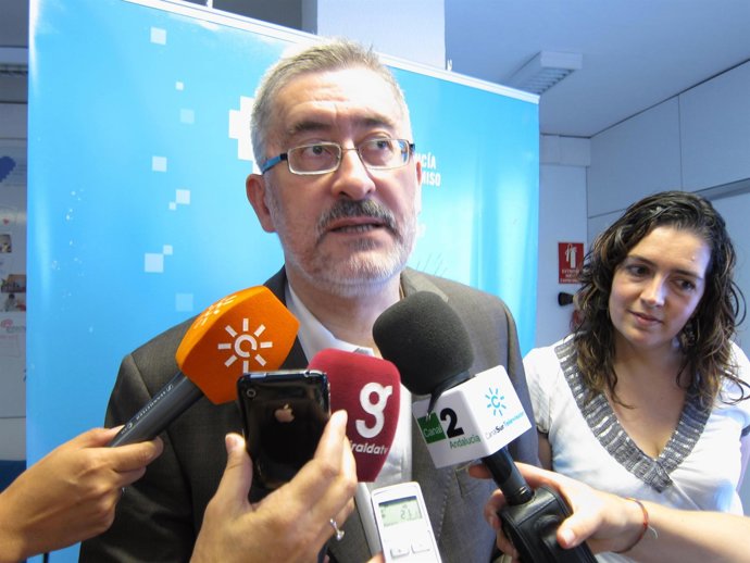 El Consejero De Economía, Innovación Y Ciencia, Antonio Ávila