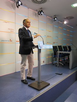 Esteban González Pons En La Sede Del PP Valenciano