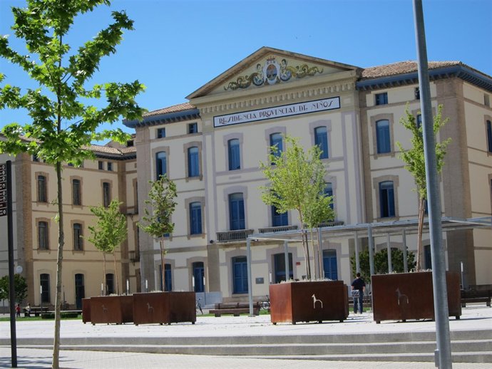 En Este Edificio Se Cursan Estudios De Empresariales